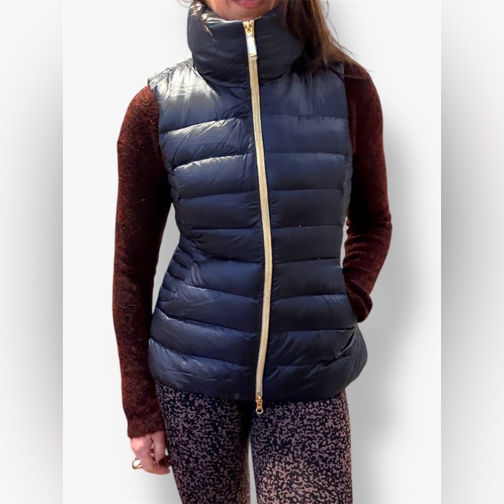 Lilly Pulitzer Allie Packable Navy Blue Floral Contrast Down Puffer Vest NWT